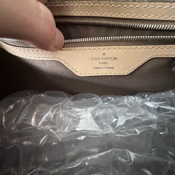 LOUIS VUITTON EPI BREA MM W STRAP LIKE NEW SILVERHARDWARE BLUSH PINK - Picture 9 of 10